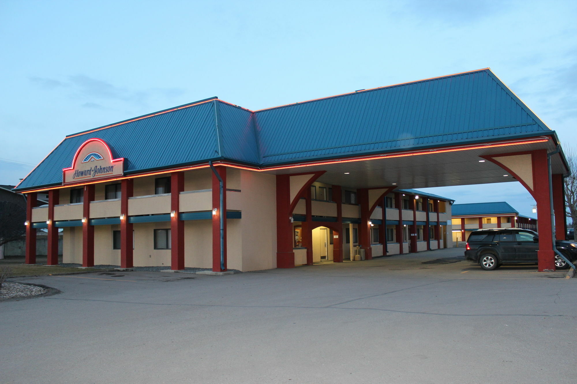 Howard Johnson By Wyndham Red Deer Penhold Exterior foto